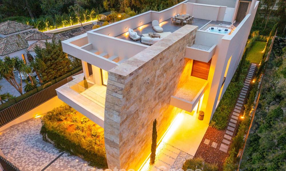 Villa design contemporaine à vendre à deux pas du terrain de golf, au cœur de Nueva Andalucía, Marbella 798431