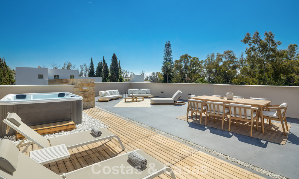 Villa design contemporaine à vendre à deux pas du terrain de golf, au cœur de Nueva Andalucía, Marbella 798439