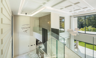 Villa design contemporaine à vendre à deux pas du terrain de golf, au cœur de Nueva Andalucía, Marbella 798440 