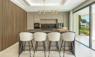 Villa design contemporaine à vendre à deux pas du terrain de golf, au cœur de Nueva Andalucía, Marbella 798447 