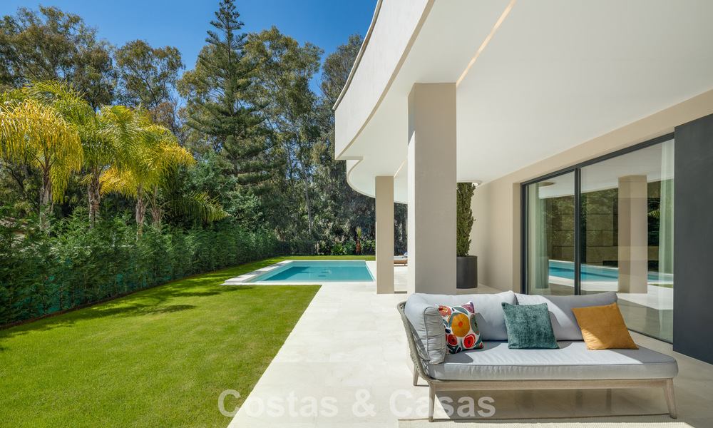 Villa design contemporaine à vendre à deux pas du terrain de golf, au cœur de Nueva Andalucía, Marbella 798448