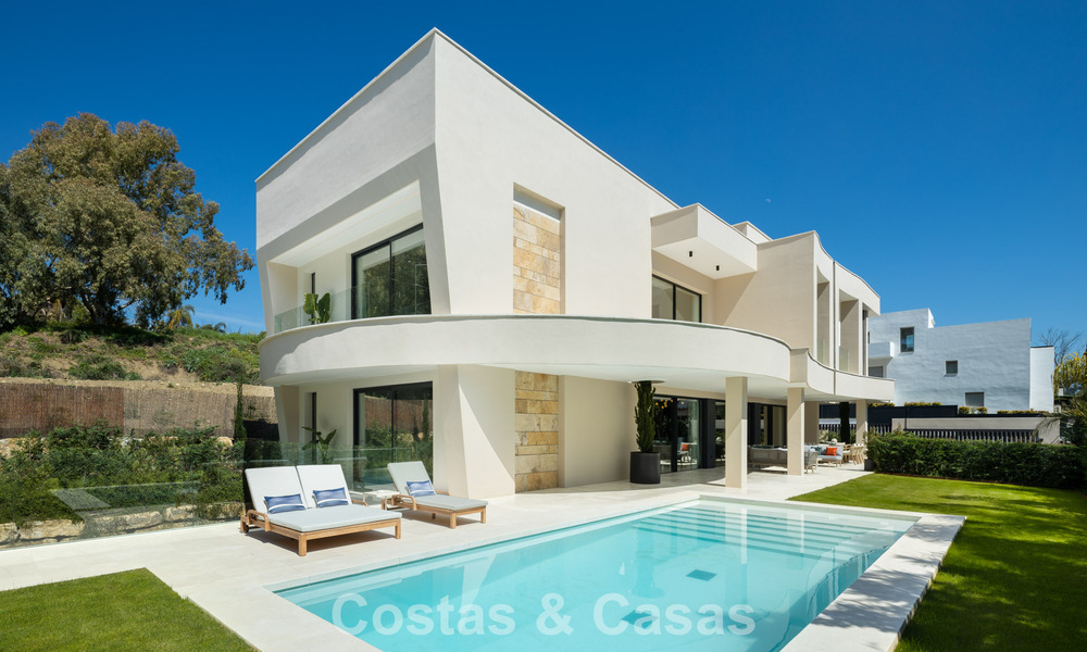 Villa design contemporaine à vendre à deux pas du terrain de golf, au cœur de Nueva Andalucía, Marbella 798453