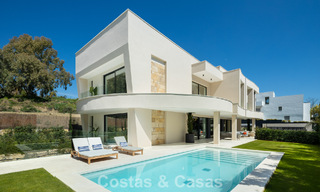 Villa design contemporaine à vendre à deux pas du terrain de golf, au cœur de Nueva Andalucía, Marbella 798453 