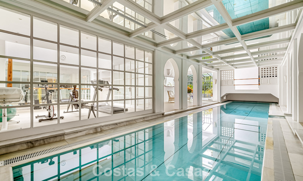 Somptueuse villa de luxe au style architectural méditerranéen classique à vendre à Sierra Blanca, Marbella 798472