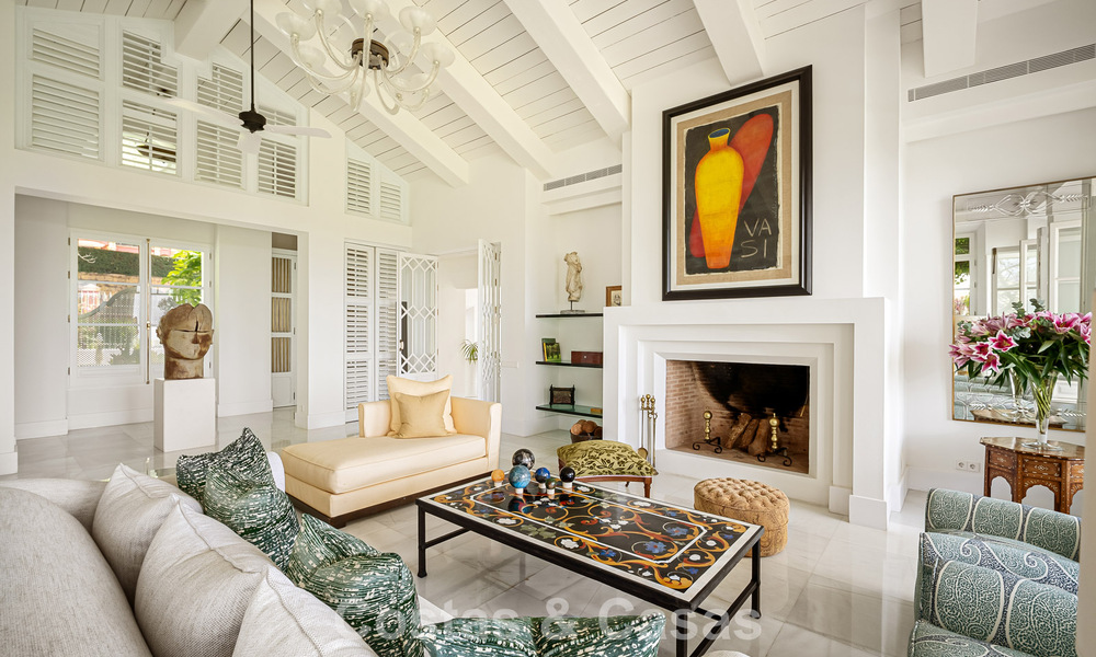 Somptueuse villa de luxe au style architectural méditerranéen classique à vendre à Sierra Blanca, Marbella 798485