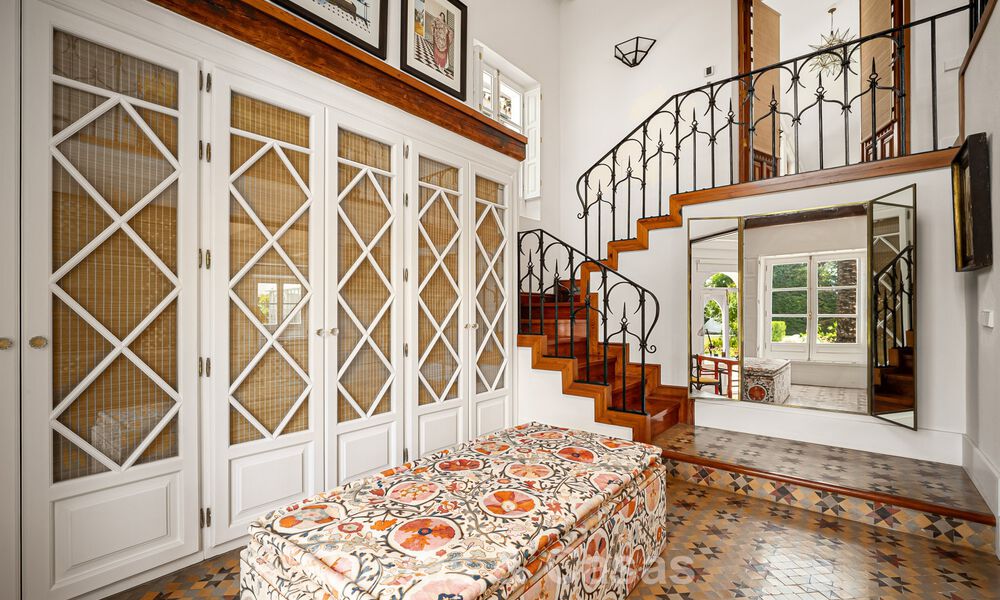 Somptueuse villa de luxe au style architectural méditerranéen classique à vendre à Sierra Blanca, Marbella 798502