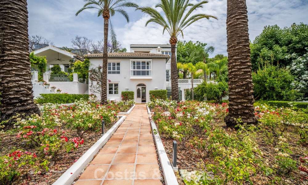 Somptueuse villa de luxe au style architectural méditerranéen classique à vendre à Sierra Blanca, Marbella 798505