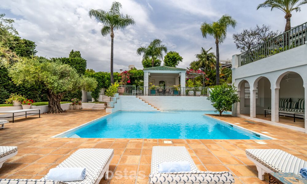 Somptueuse villa de luxe au style architectural méditerranéen classique à vendre à Sierra Blanca, Marbella 798508