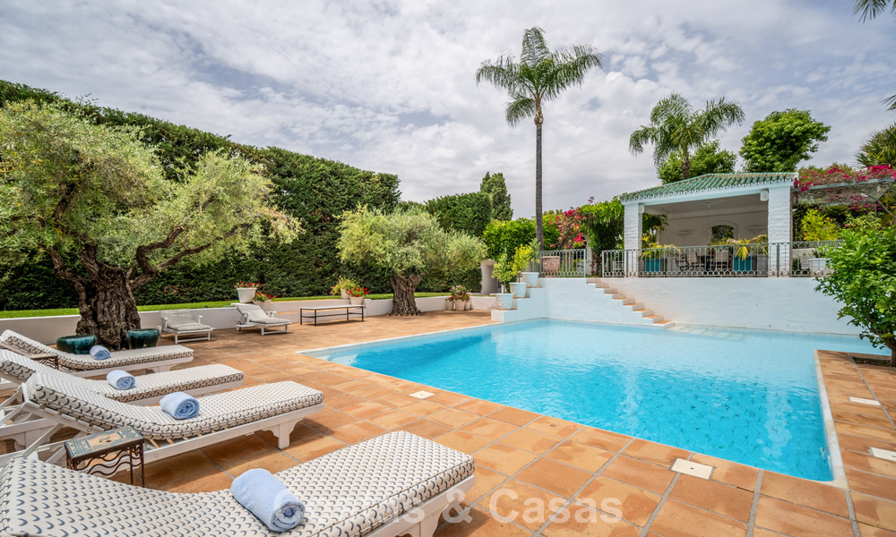 Somptueuse villa de luxe au style architectural méditerranéen classique à vendre à Sierra Blanca, Marbella 798509