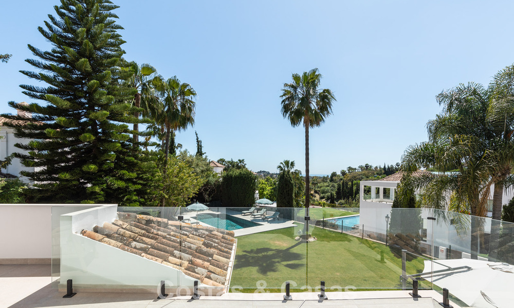 Villa méditerranéenne moderne entièrement rénovée avec vue sur la mer à vendre à Benahavís - Marbella 798530