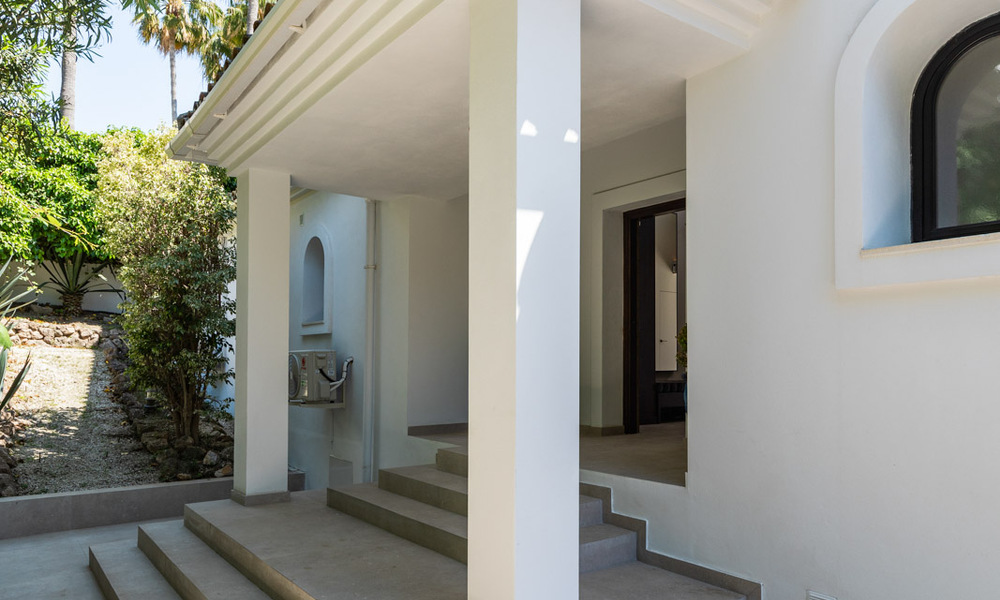 Villa méditerranéenne moderne entièrement rénovée avec vue sur la mer à vendre à Benahavís - Marbella 798533