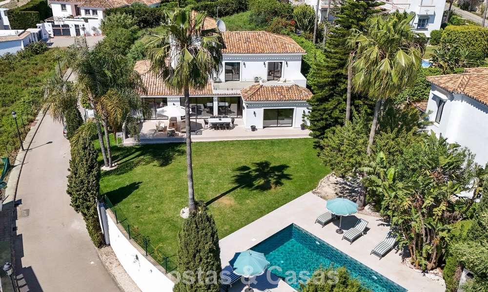 Villa méditerranéenne moderne entièrement rénovée avec vue sur la mer à vendre à Benahavís - Marbella 798543