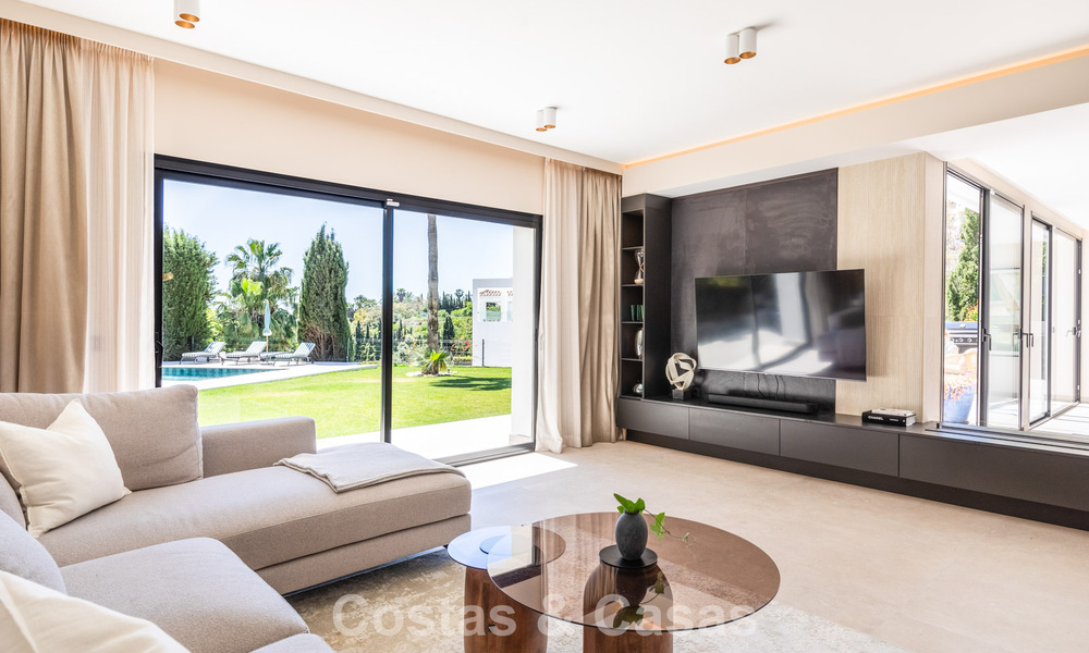 Villa méditerranéenne moderne entièrement rénovée avec vue sur la mer à vendre à Benahavís - Marbella 798559