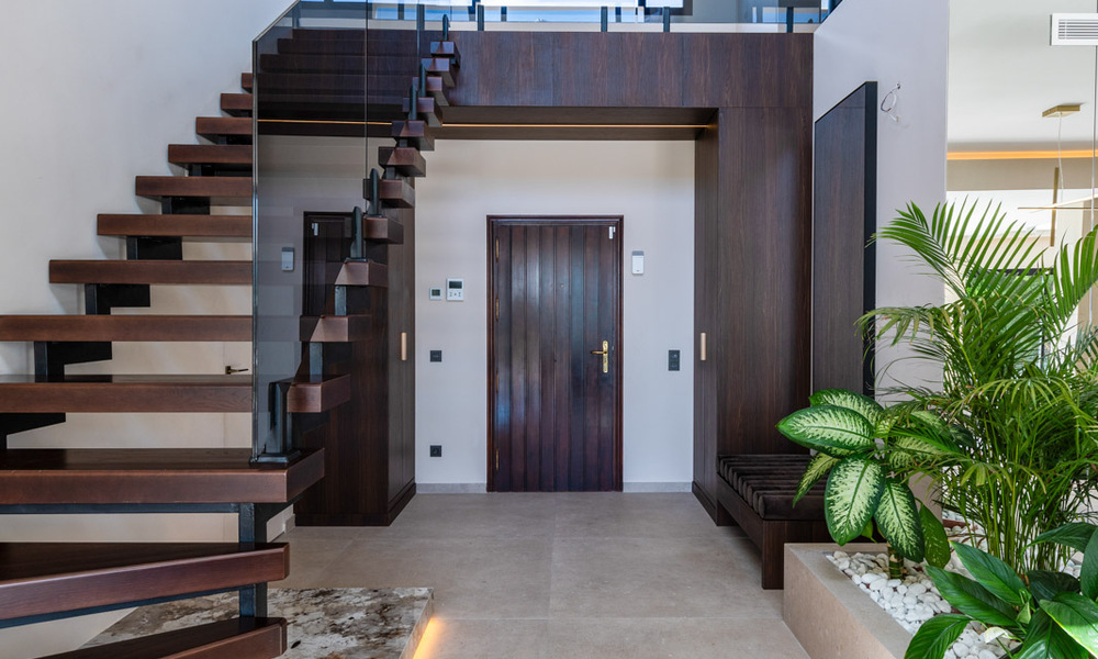 Villa méditerranéenne moderne entièrement rénovée avec vue sur la mer à vendre à Benahavís - Marbella 798571