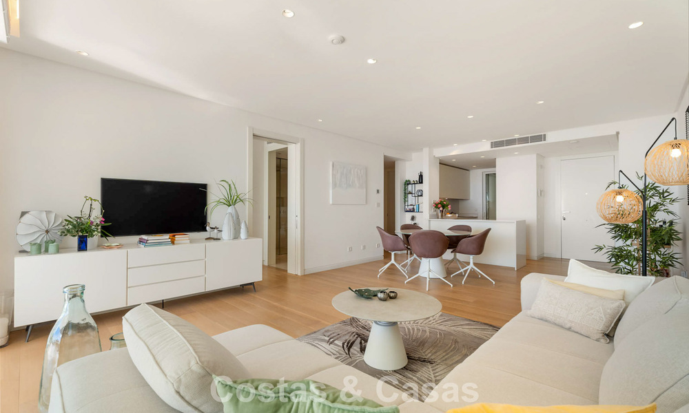 Appartement moderne de luxe à vendre avec vue sur la mer dans un complexe boutique sur les collines près de Marbella 798591