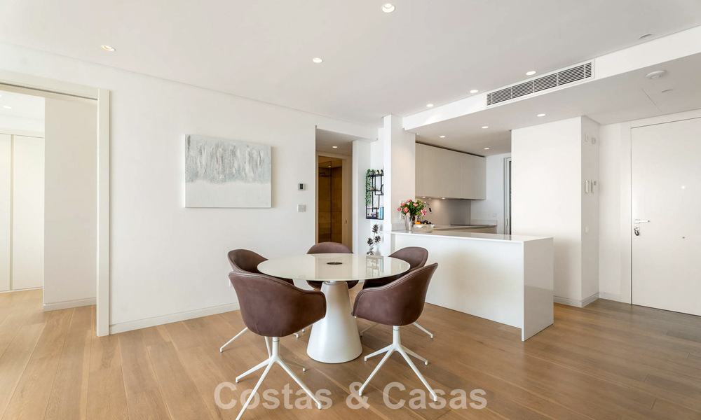 Appartement moderne de luxe à vendre avec vue sur la mer dans un complexe boutique sur les collines près de Marbella 798592