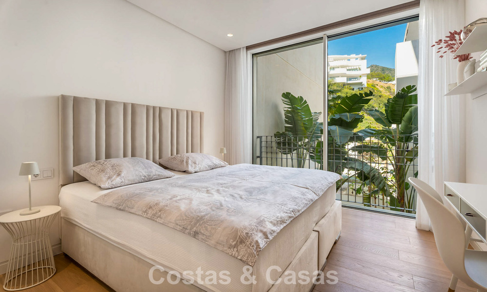 Appartement moderne de luxe à vendre avec vue sur la mer dans un complexe boutique sur les collines près de Marbella 798598