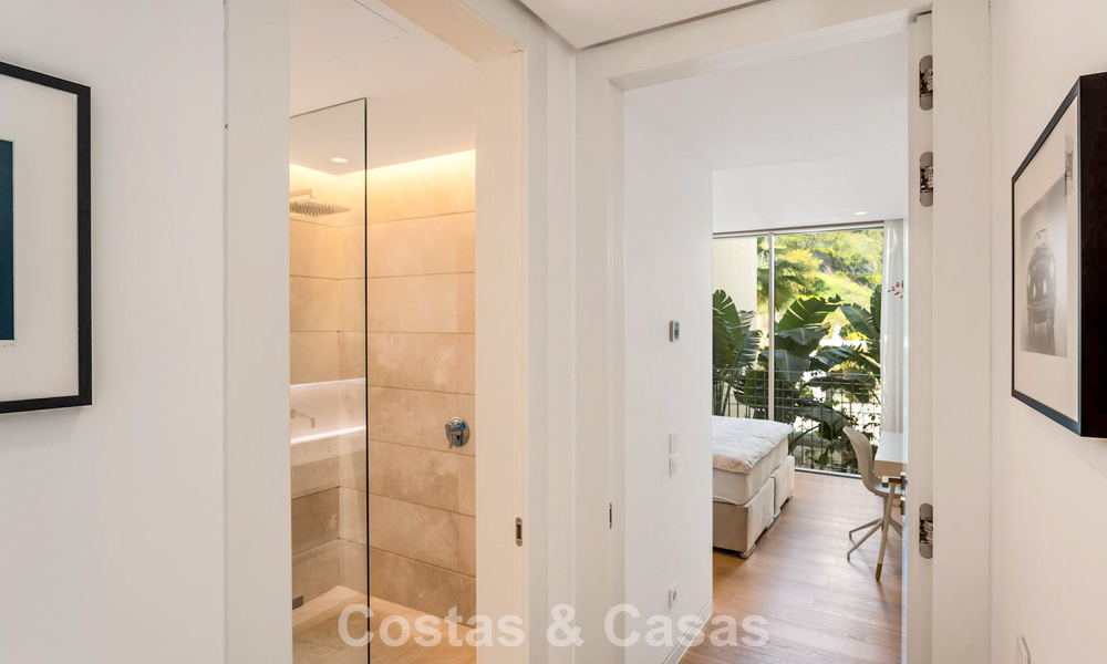 Appartement moderne de luxe à vendre avec vue sur la mer dans un complexe boutique sur les collines près de Marbella 798601