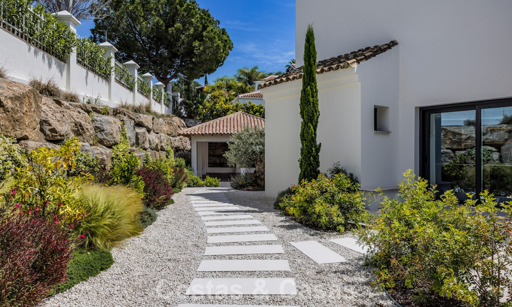 Villa de luxe, prête à emménager, au style contemporain méditerranéen à vendre dans un quartier de golf de Marbella - Benahavís 798702