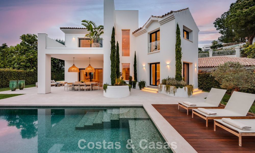Villa de luxe, prête à emménager, au style contemporain méditerranéen à vendre dans un quartier de golf de Marbella - Benahavís 798709