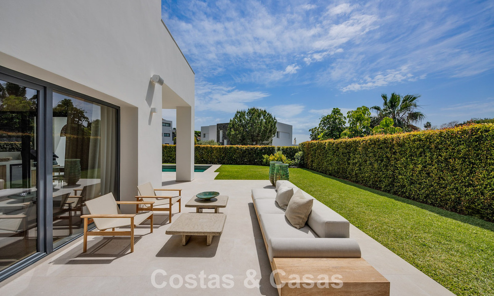 Villa de luxe, prête à emménager, au style contemporain méditerranéen à vendre dans un quartier de golf de Marbella - Benahavís 798711