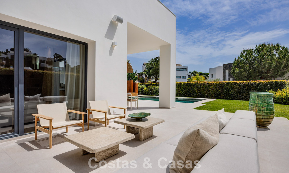 Villa de luxe, prête à emménager, au style contemporain méditerranéen à vendre dans un quartier de golf de Marbella - Benahavís 798713
