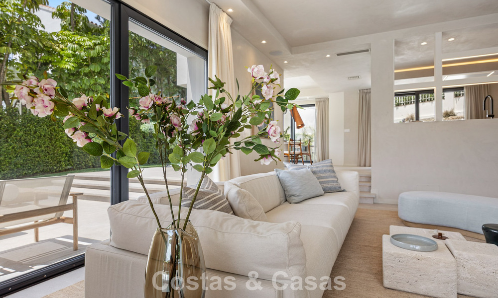Villa de luxe, prête à emménager, au style contemporain méditerranéen à vendre dans un quartier de golf de Marbella - Benahavís 798715