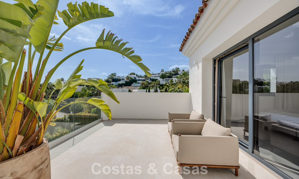 Villa de luxe, prête à emménager, au style contemporain méditerranéen à vendre dans un quartier de golf de Marbella - Benahavís 798728