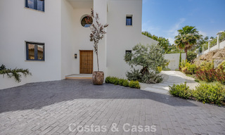 Villa de luxe, prête à emménager, au style contemporain méditerranéen à vendre dans un quartier de golf de Marbella - Benahavís 798735 
