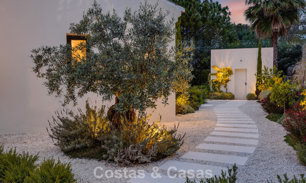 Villa de luxe, prête à emménager, au style contemporain méditerranéen à vendre dans un quartier de golf de Marbella - Benahavís 798739