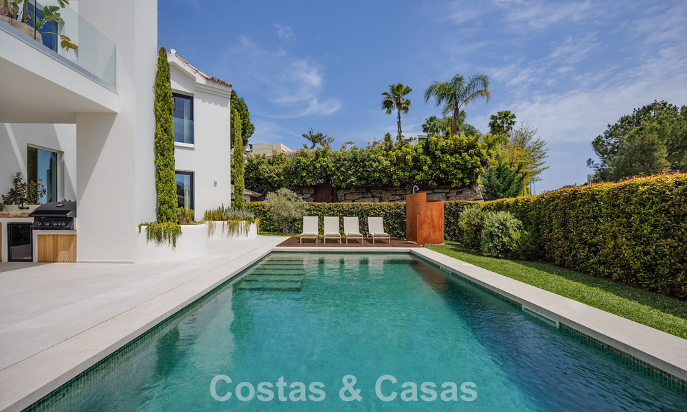Villa de luxe, prête à emménager, au style contemporain méditerranéen à vendre dans un quartier de golf de Marbella - Benahavís 798741
