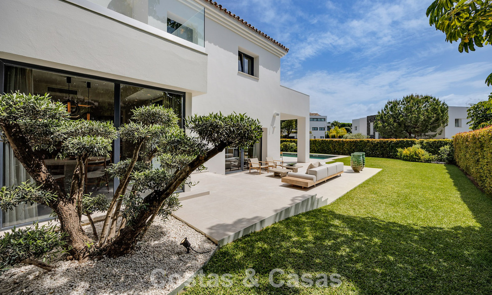 Villa de luxe, prête à emménager, au style contemporain méditerranéen à vendre dans un quartier de golf de Marbella - Benahavís 798747