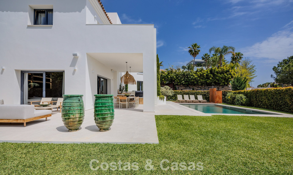 Villa de luxe, prête à emménager, au style contemporain méditerranéen à vendre dans un quartier de golf de Marbella - Benahavís 798748