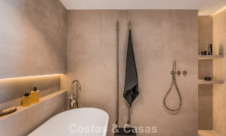 Élégant appartement modernisé à vendre, première ligne Aloha Golf à Nueva Andalucía, Marbella 798772 