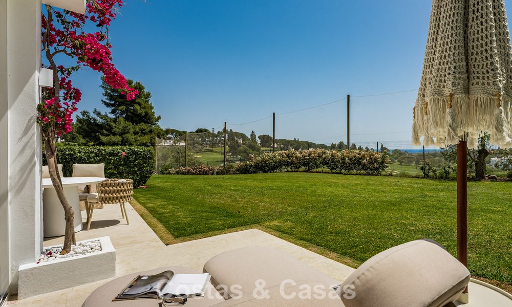 Élégant appartement modernisé à vendre, première ligne Aloha Golf à Nueva Andalucía, Marbella 798773