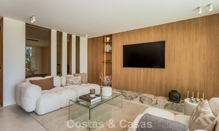 Élégant appartement modernisé à vendre, première ligne Aloha Golf à Nueva Andalucía, Marbella 798781 