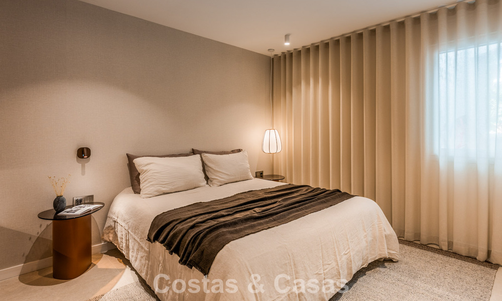 Élégant appartement modernisé à vendre, première ligne Aloha Golf à Nueva Andalucía, Marbella 798789