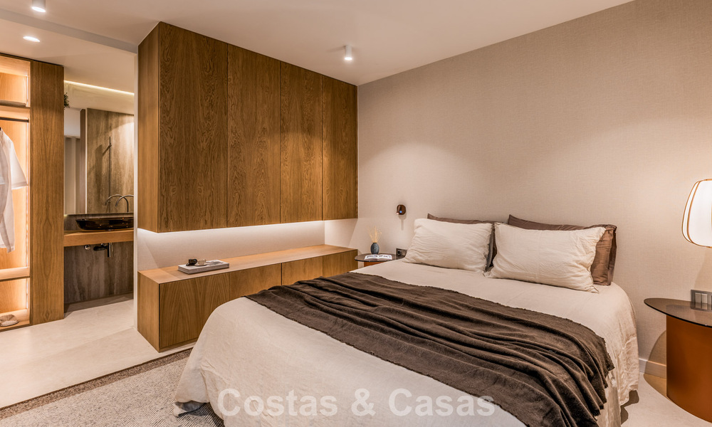 Élégant appartement modernisé à vendre, première ligne Aloha Golf à Nueva Andalucía, Marbella 798790