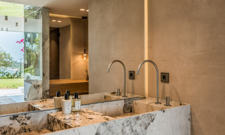 Élégant appartement modernisé à vendre, première ligne Aloha Golf à Nueva Andalucía, Marbella 798798 