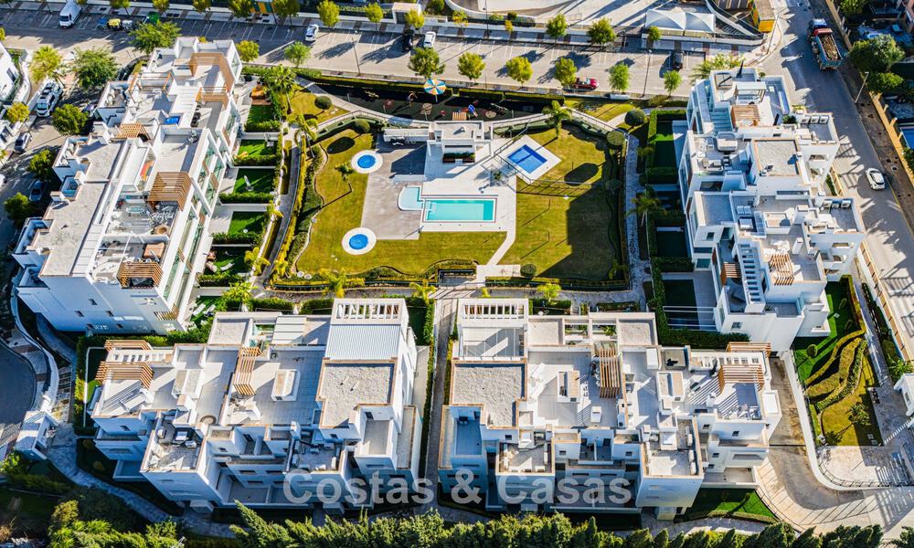 Appartement moderne avec jardin à vendre sur la New Golden Mile entre Marbella et Estepona 798804