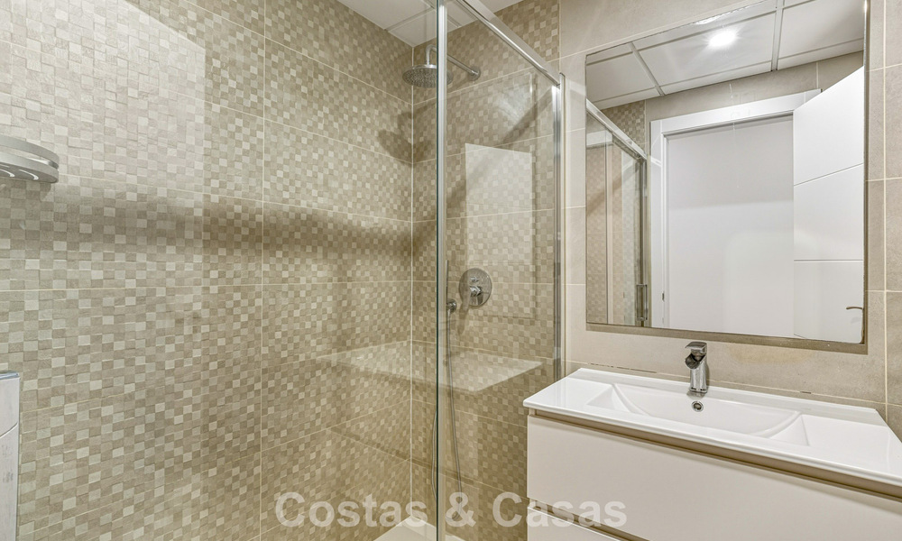 Appartement moderne avec jardin à vendre sur la New Golden Mile entre Marbella et Estepona 798814