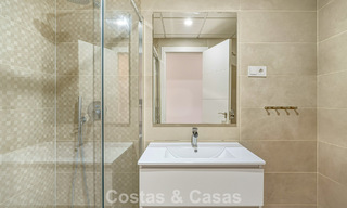 Appartement moderne avec jardin à vendre sur la New Golden Mile entre Marbella et Estepona 798815 