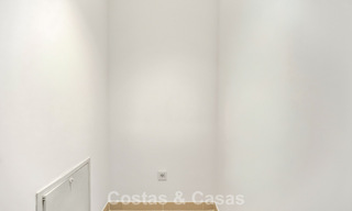 Appartement moderne avec jardin à vendre sur la New Golden Mile entre Marbella et Estepona 798817 