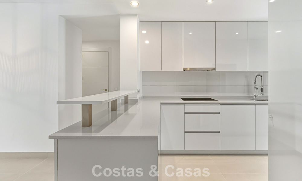 Appartement moderne avec jardin à vendre sur la New Golden Mile entre Marbella et Estepona 798822