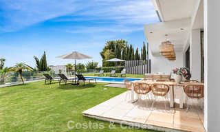 Villa contemporaine avec vues panoramiques sur la mer à vendre dans un prestigieux quartier de golf à Marbella - Benahavís 798841 