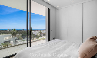 Villa contemporaine avec vues panoramiques sur la mer à vendre dans un prestigieux quartier de golf à Marbella - Benahavís 798856 