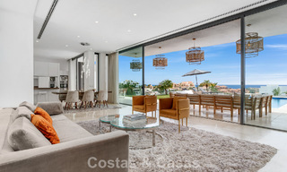 Villa contemporaine avec vues panoramiques sur la mer à vendre dans un prestigieux quartier de golf à Marbella - Benahavís 798865 