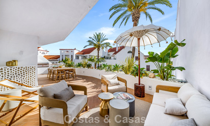 Appartement contemporain entièrement rénové et prêt à emménager à vendre à Nueva Andalucía, Marbella 798894