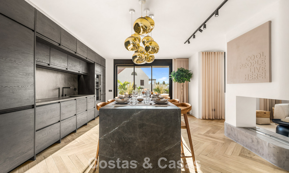 Appartement contemporain entièrement rénové et prêt à emménager à vendre à Nueva Andalucía, Marbella 798907