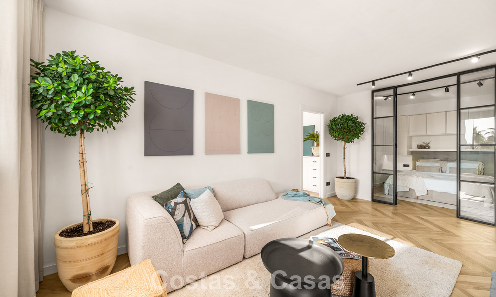 Appartement contemporain entièrement rénové et prêt à emménager à vendre à Nueva Andalucía, Marbella 798908